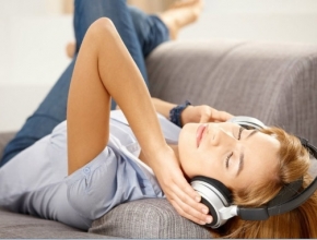 2_6-grandes-beneficios-de-escuchar-musica.jpg